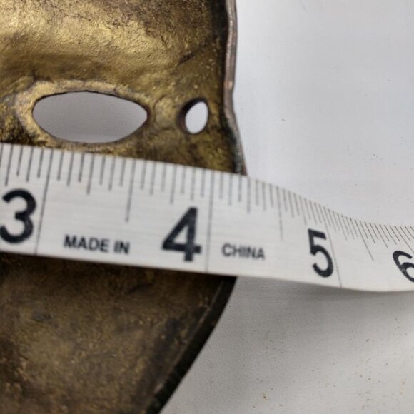 Vintage Brass Mask with Flowers - Made in India - Picture 2 of 8